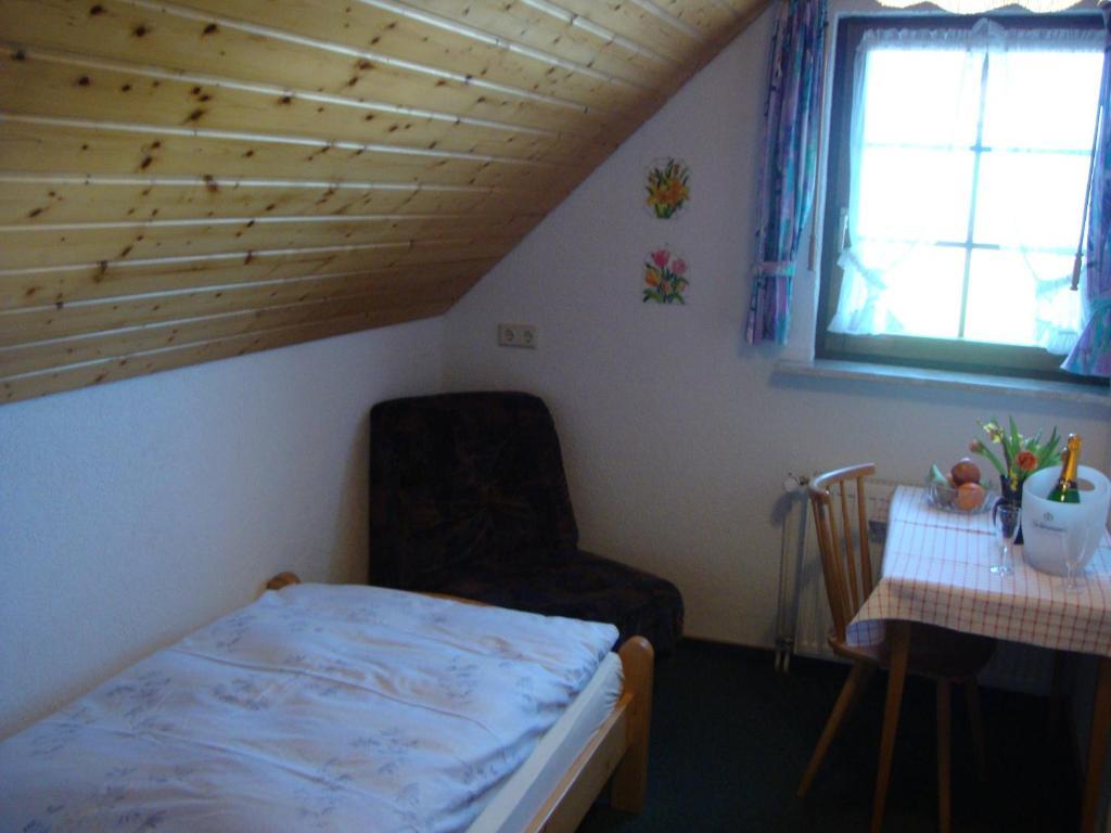 Mettenberger Hof - Pension Grafenhausen Habitación foto